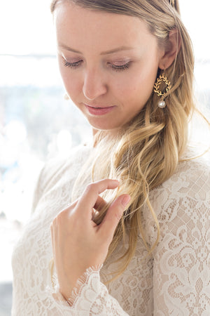 
            
                Load image into Gallery viewer, LAURELLA | Gold Leaf Bridal Earrings With Freshwater Pearls
            
        
