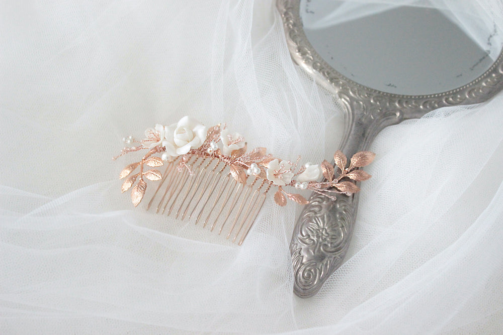 
            
                Load image into Gallery viewer, romantic floral side rose gold wedding hair comb, perfect for bridal updo and side swept hairstyles 
            
        
